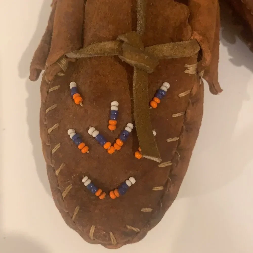 Vintage  Beaded  Child’s Moccosins